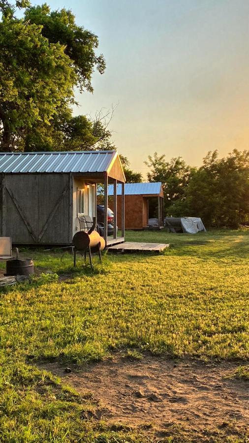 Tiny Cabin At The Donkeyranch Medicine Park Eksteriør billede
